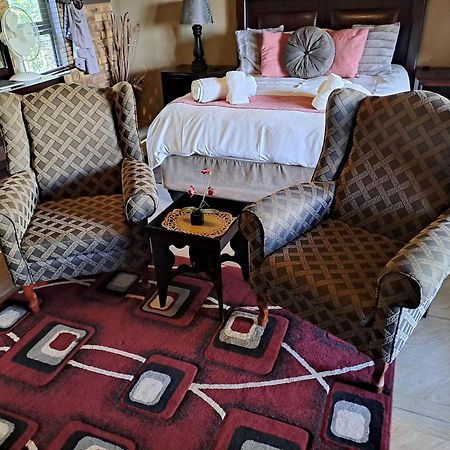 Belle Vue Guesthouse Hartbeespoort Esterno foto