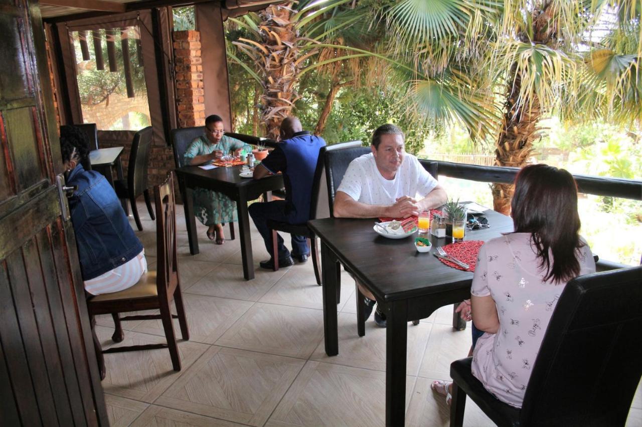 Belle Vue Guesthouse Hartbeespoort Esterno foto