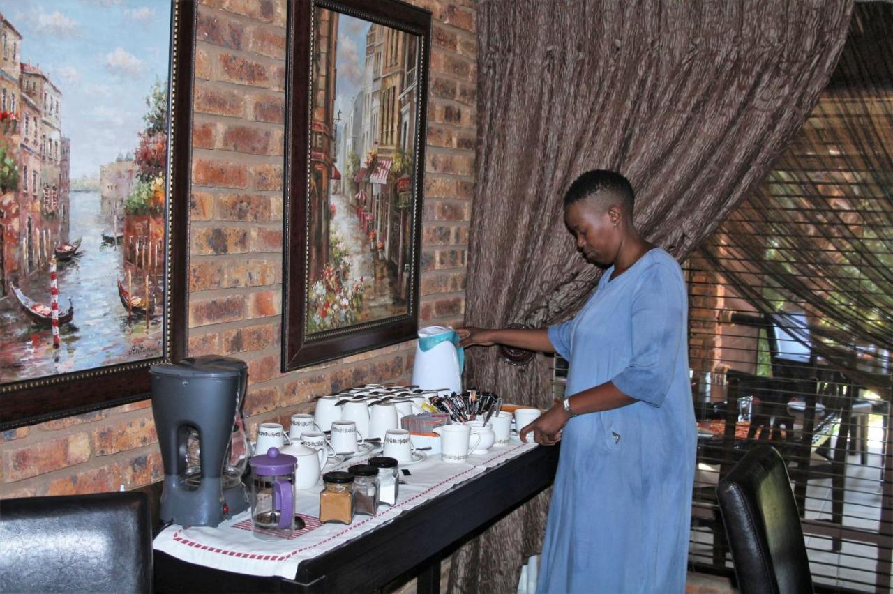 Belle Vue Guesthouse Hartbeespoort Esterno foto